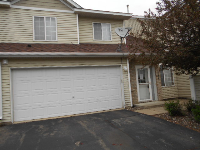 1705 Stone Meadow, Shakopee, MN 55379 