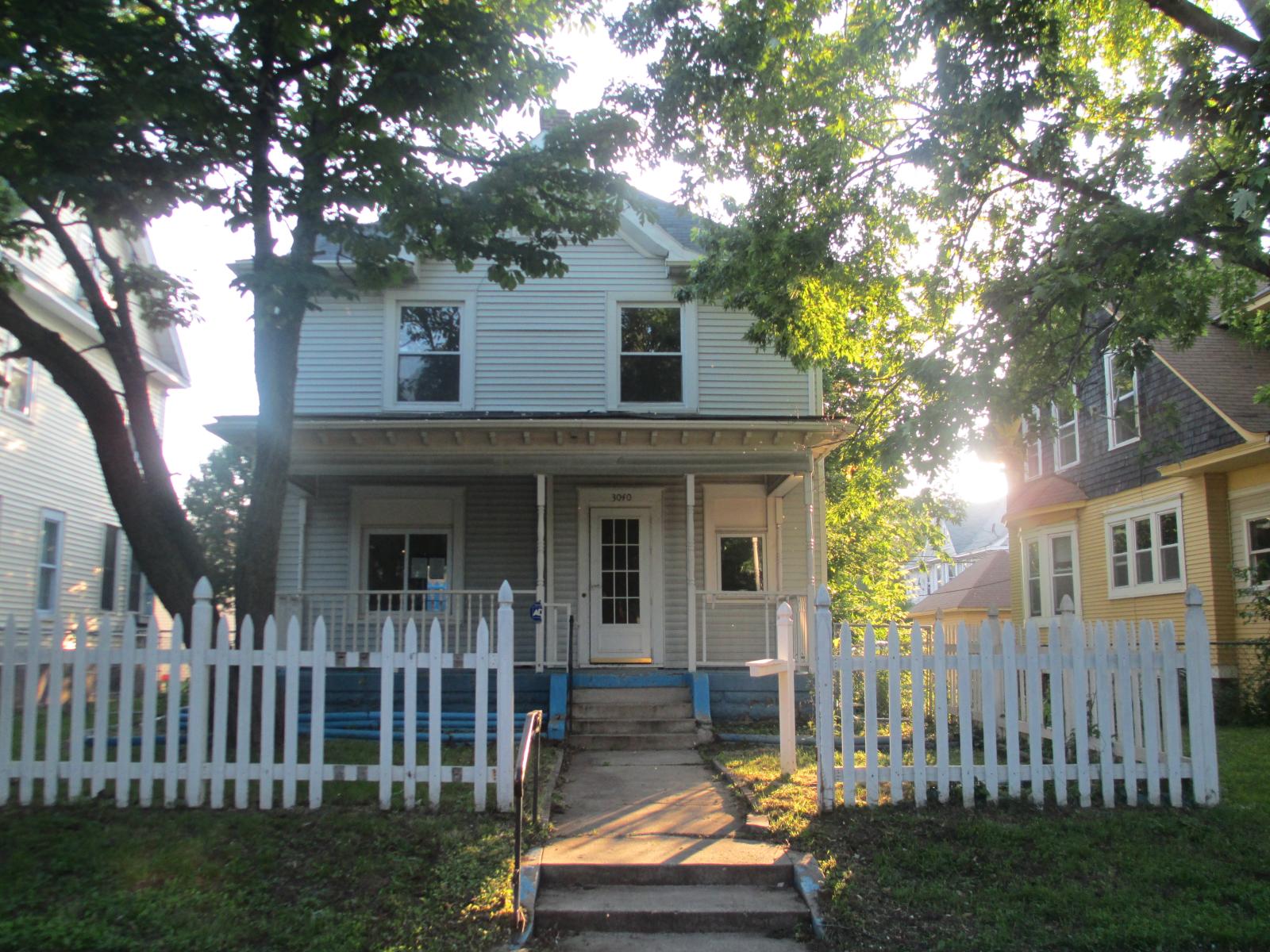 3040 Elliot Aven, Minneapolis, MN 55407 