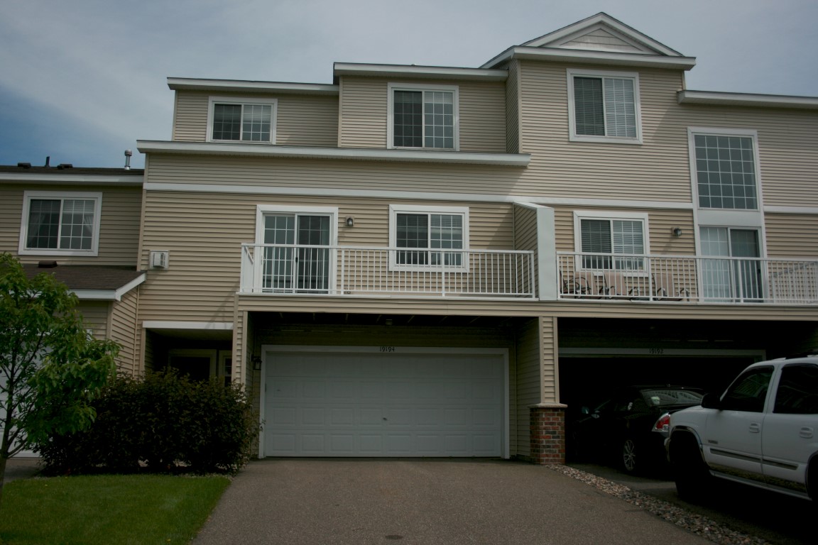 19194 Hoover Street, Elk River, MN 55330 