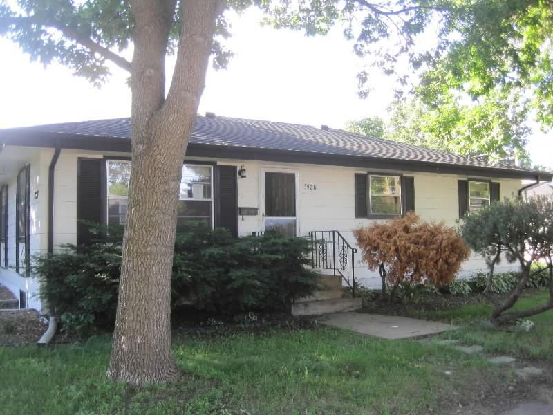 3928 N Halifax Aven, Robbinsdale, MN 55422 