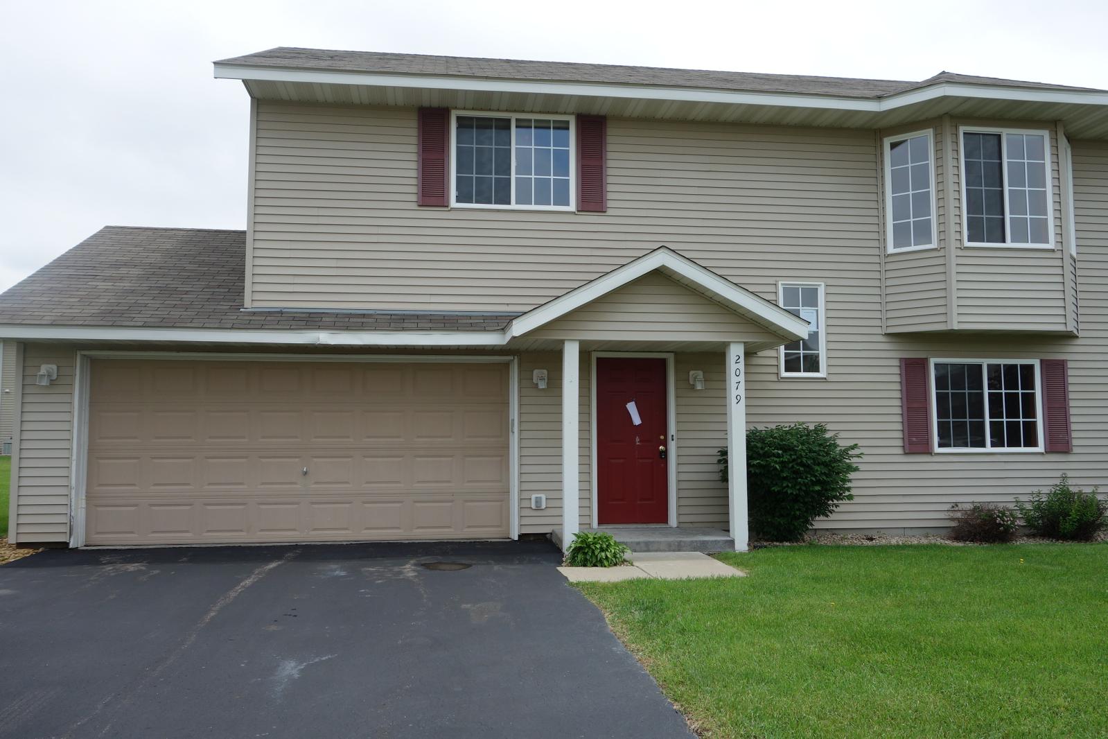 2079 Brittany Ct, Shakopee, MN 55379 