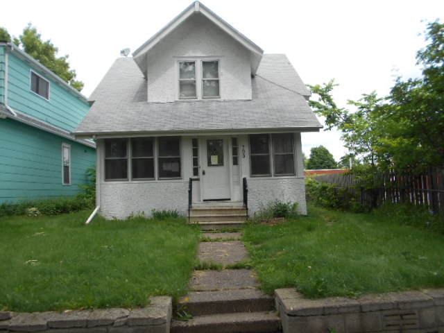 795 Rose Avenue Eas, Saint Paul, MN 55106 