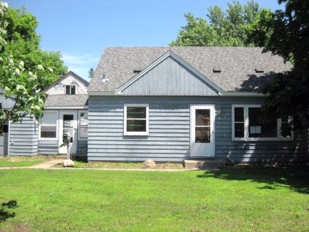 813 Oakwood Drive, Anoka, MN 55303 