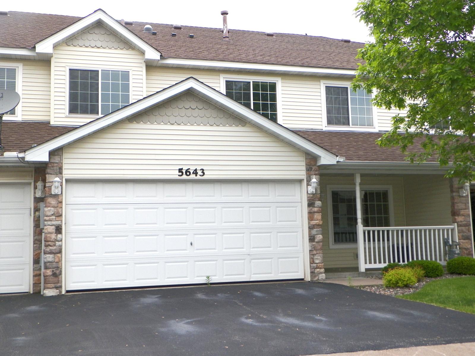 5643 138th St N, Hugo, MN 55038 