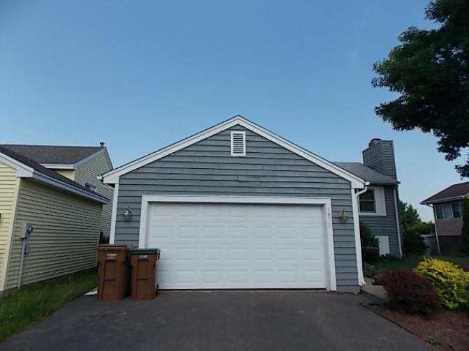 3873 Hale Ave N, Oakdale, MN 55128 