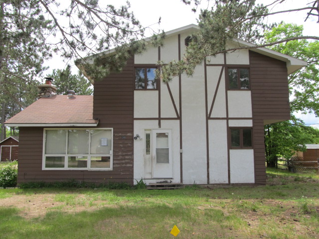 33 NW Fir Ave, Menahga, MN 56464 