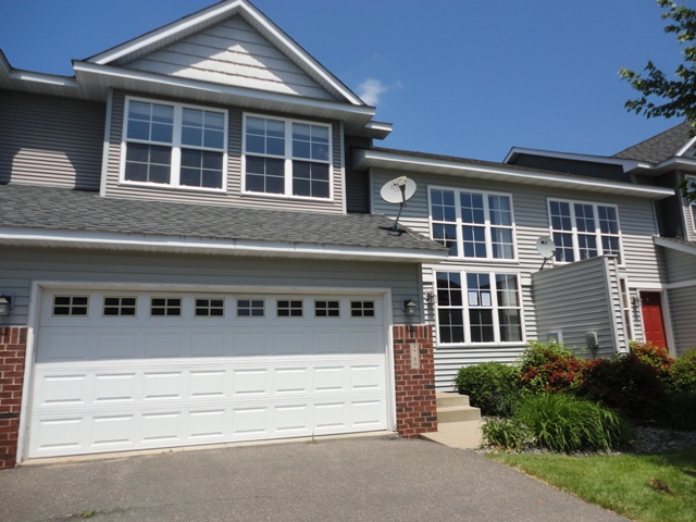 5789 Mount Curve Bl, Monticello, MN 55362 