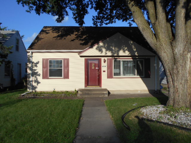 5226 Xerxes Ave N, Minneapolis, MN 55430 