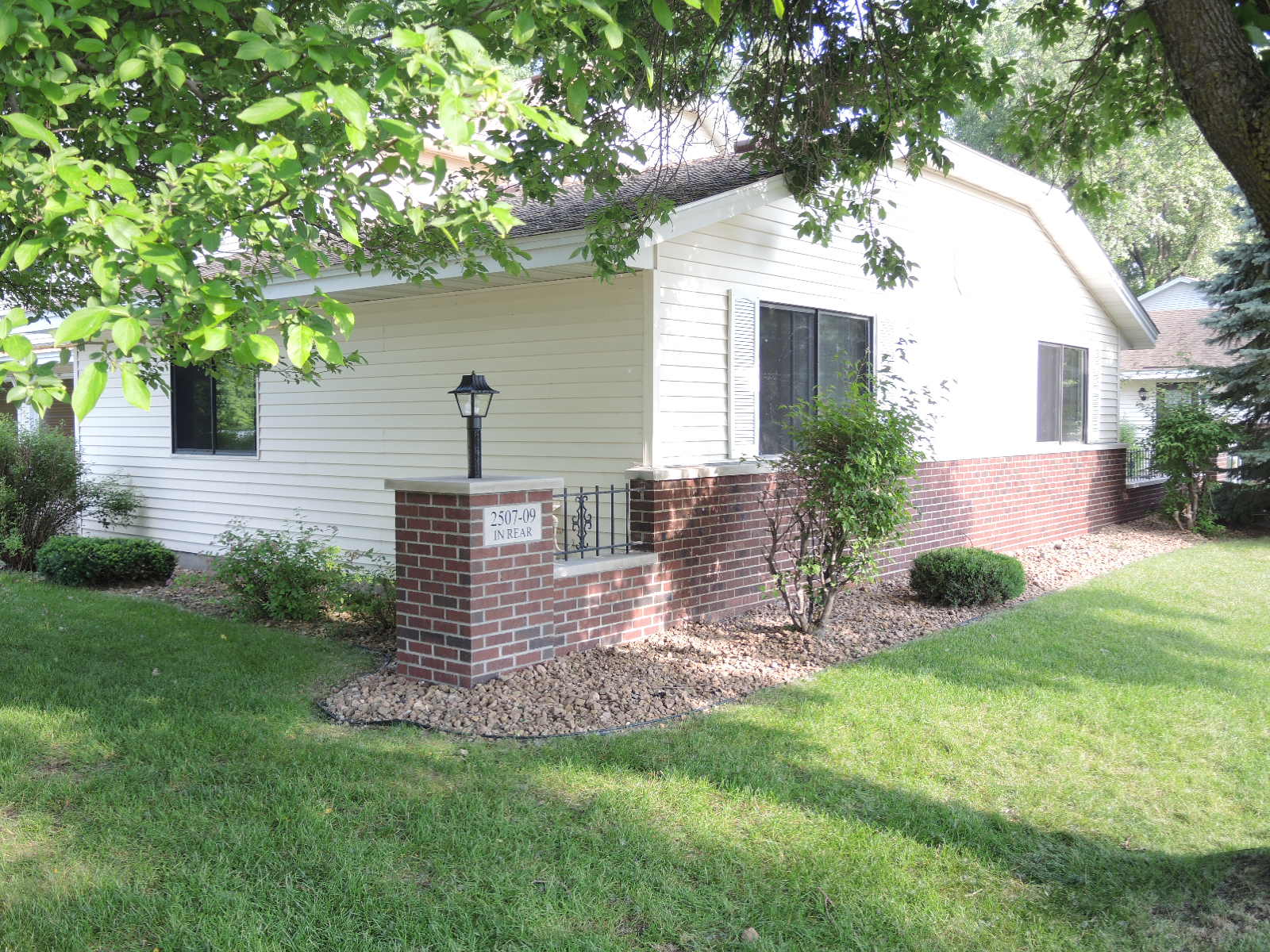 2505 N Brookdale La Unit 2505, Minneapolis, MN 55444 