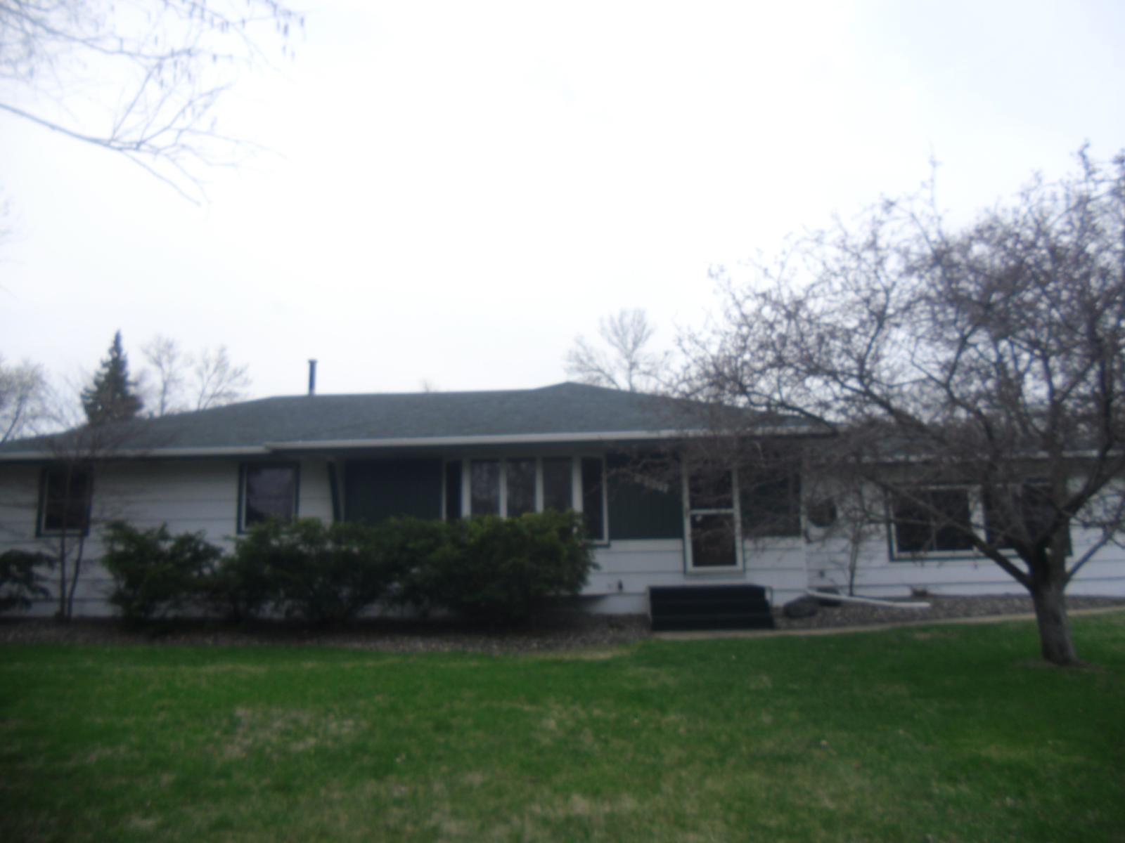 6901 Hartkopf Ln, Brooklyn Park, MN 55428 