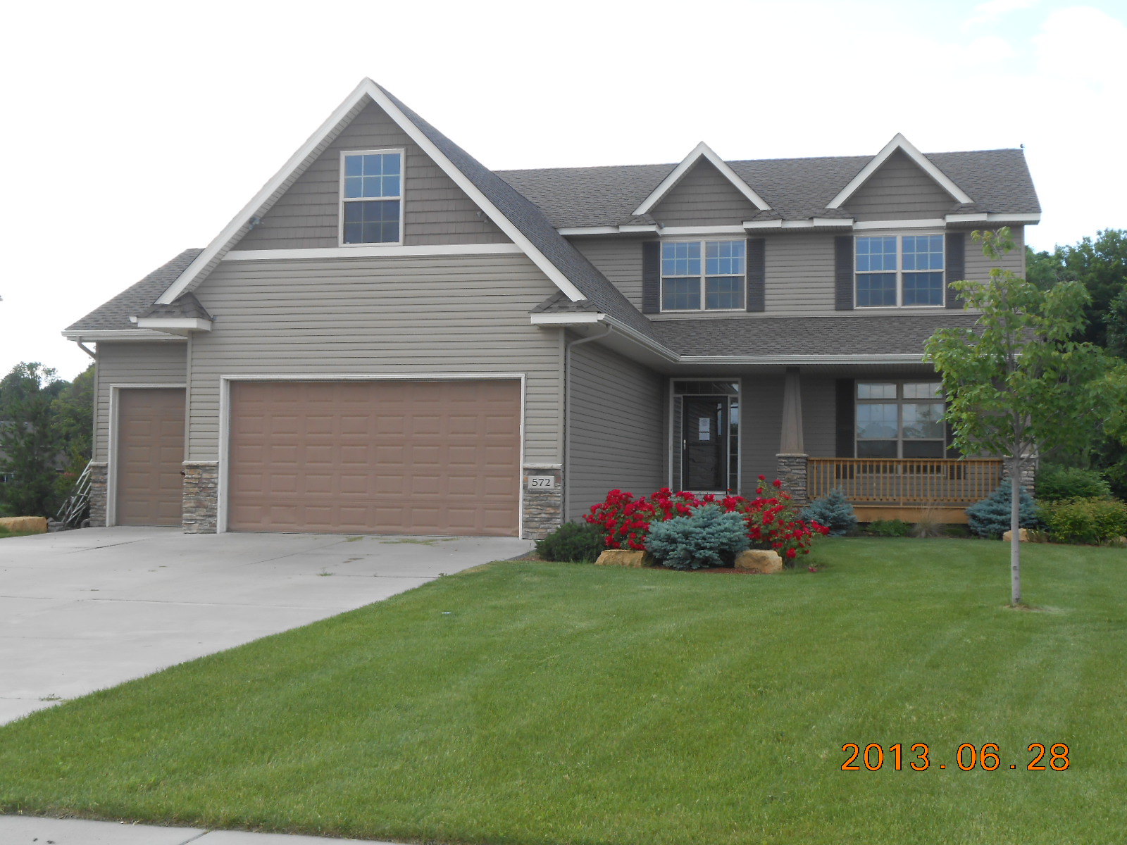 572 Kayla Ln, Hanover, MN 55341 