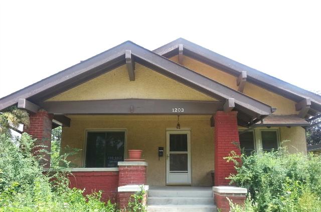 1203 Carney Avenue, Mankato, MN 56001 