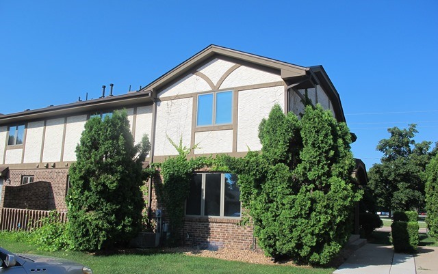 1407 E 10th Ave, Shakopee, MN 55379 