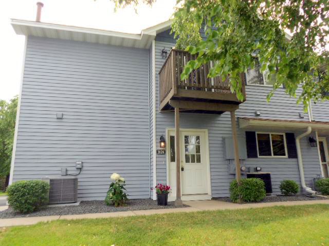 7626 15th Street L, Oakdale, MN 55128 