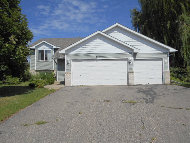 731 Countryside Rd, Waconia, MN 55387 