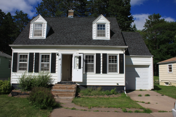 18 Howard Gnesen R, Duluth, MN 55811 