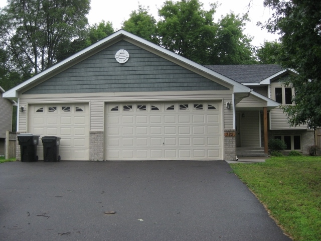 722 79th St NE, Lino Lakes, MN 55014 