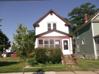 35 Douglas St, Saint Paul, MN 55102 