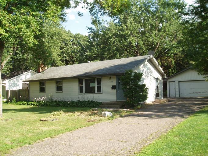 7025 35th Pl N, Crystal, MN 55427 