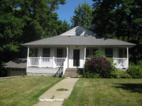 2701 9th Avenue Eas, North Saint Paul, MN 55109 