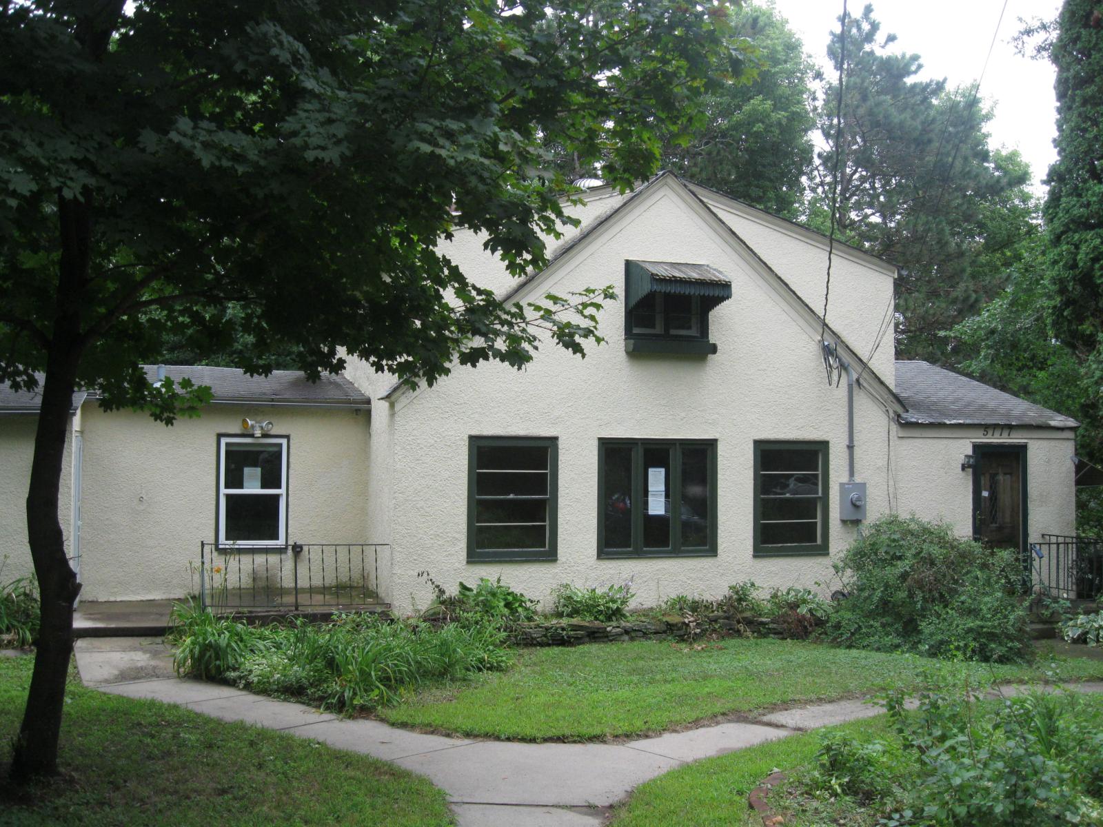 5117 Beacon Hill Rd, Minnetonka, MN 55345 