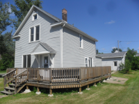 407 Cole Ave, Coleraine, MN 55722 