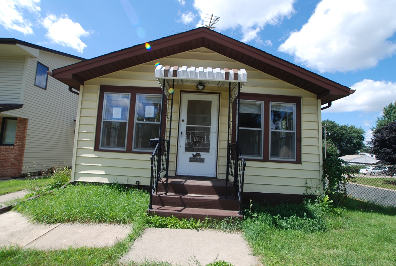 3856 2nd Street NE, Columbia Heights, MN 55421 