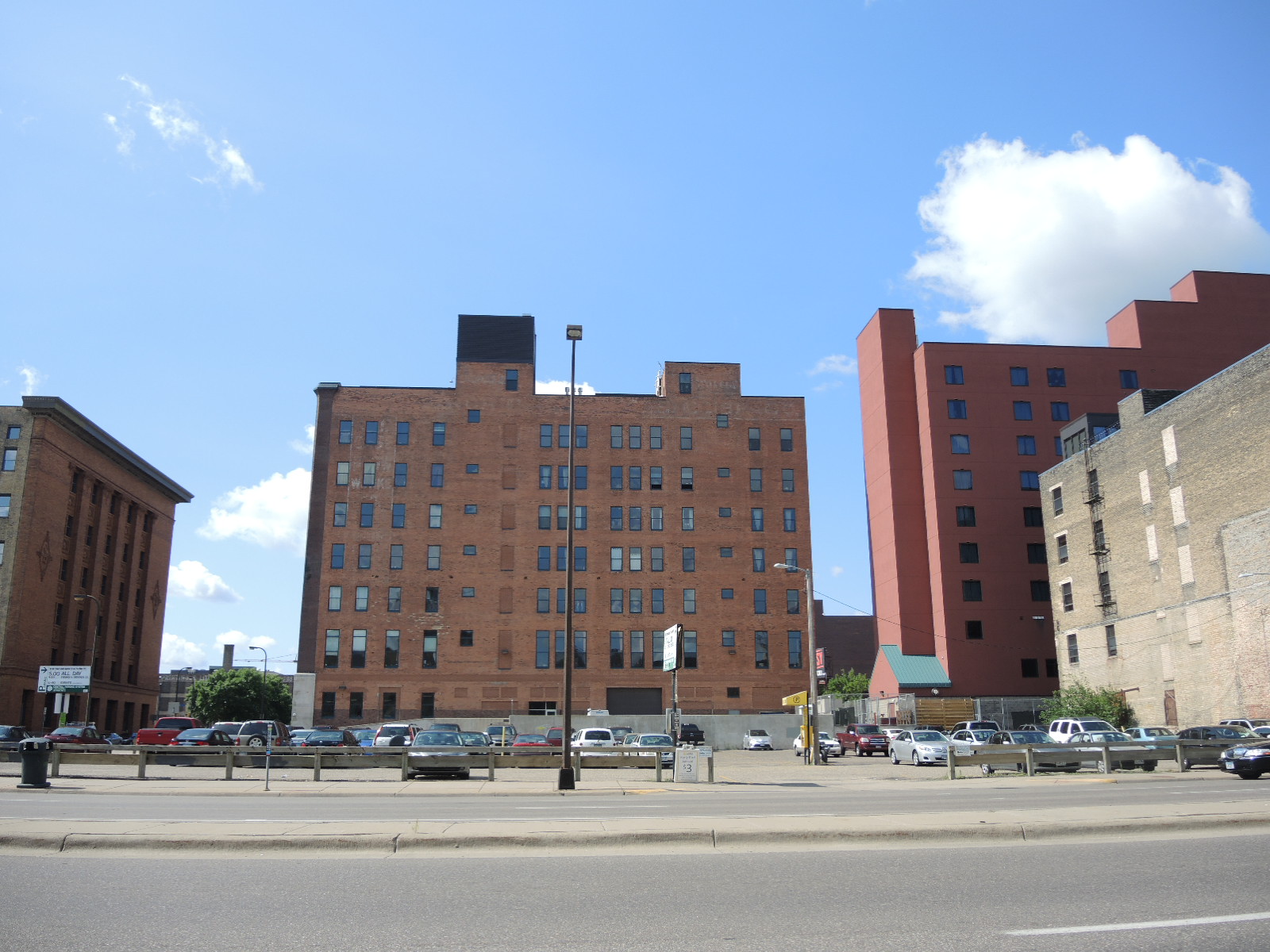 250 Park Ave Unit 601, Minneapolis, MN 55415 