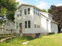 314 4th St SE, Montgomery, MN 56069 