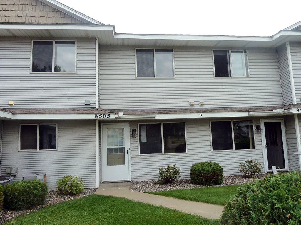 8505 S Pond Trail, Champlin, MN 55316 