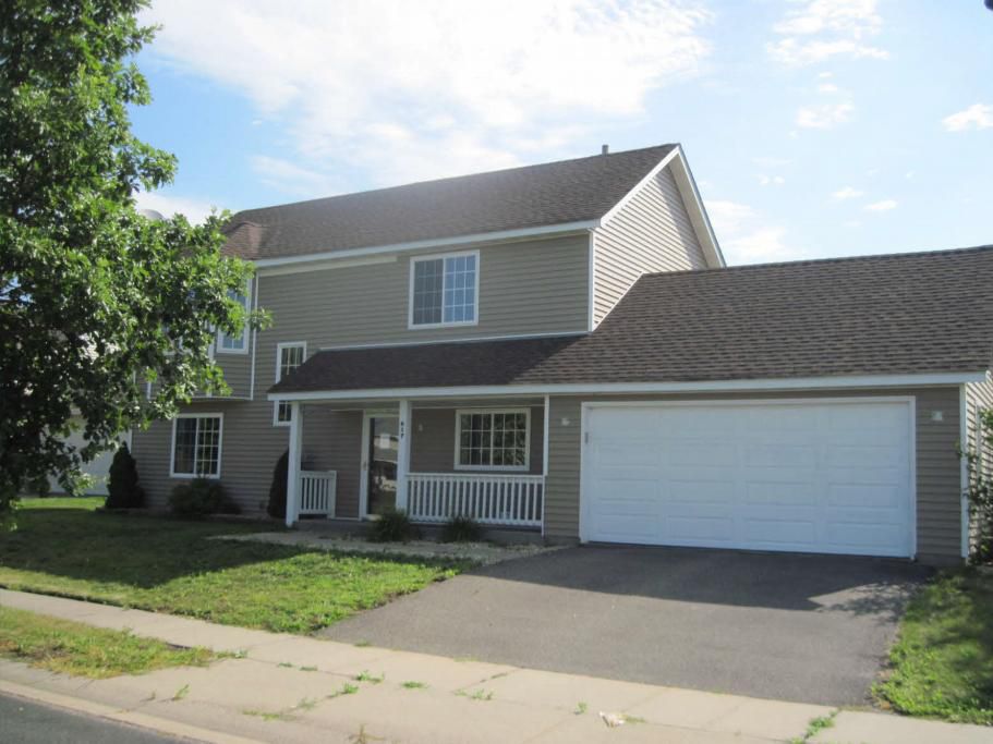 617 12th St, Farmington, MN 55024 