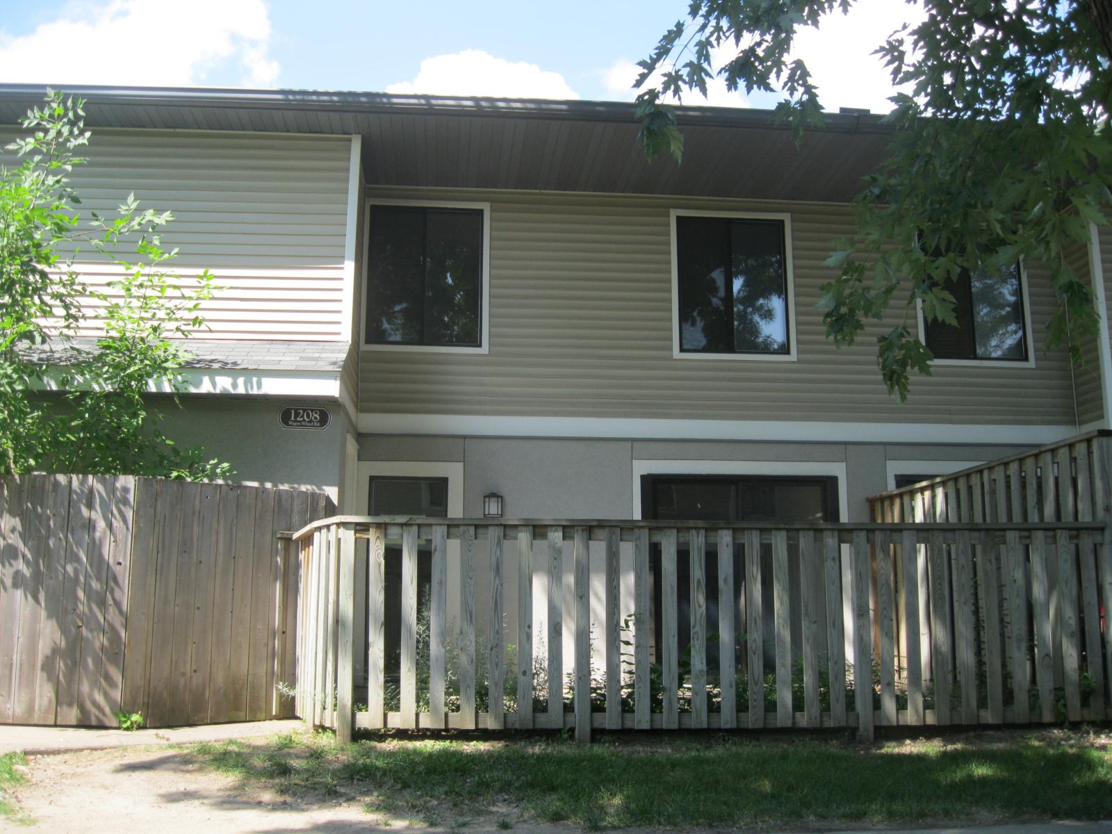 1208 Wagon Wheel Road, Hopkins, MN 55343 