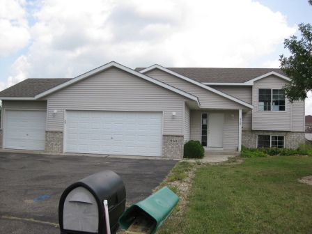 968 Lincoln Court S, Cambridge, MN 55008 