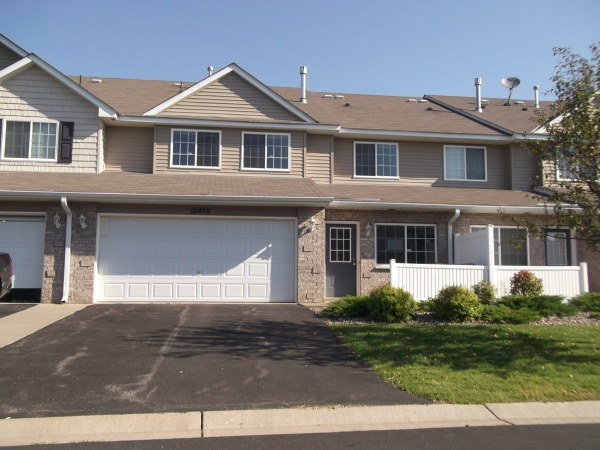 16458 Elm Creek Ln, Lakeville, MN 55044 