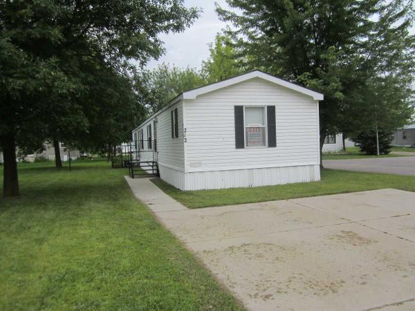 212 Nona Drive, Annandale, MN 55302 