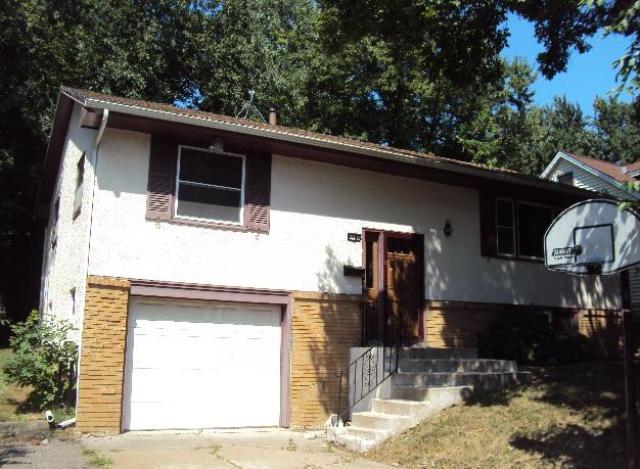 1225 43 1/2 Ave, Columbia Heights, MN 55421 
