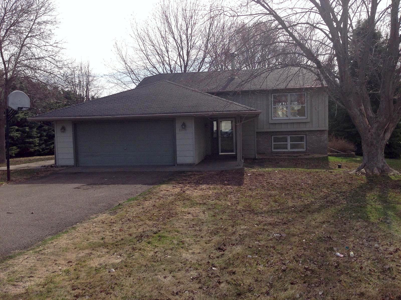 Clare, Saint Cloud, MN 56301 