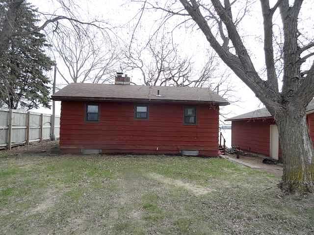 Lake Volney, Le Center, MN 56057 