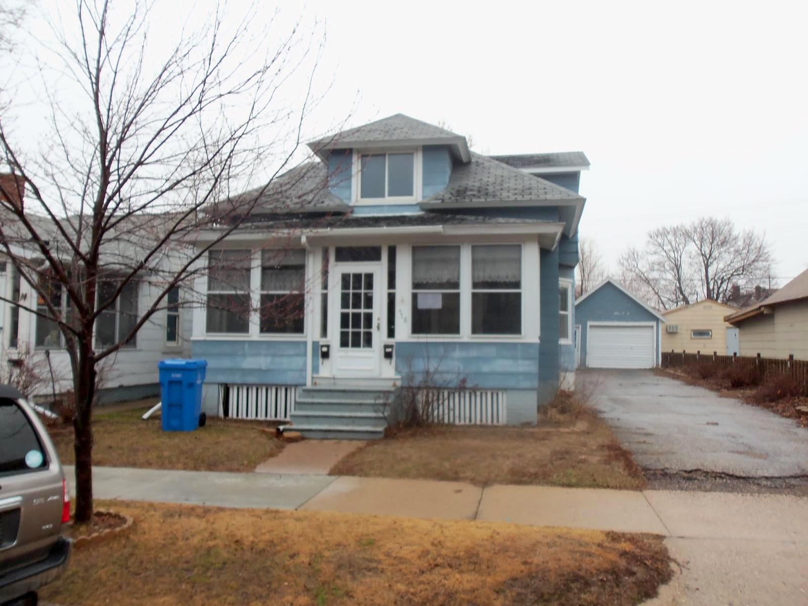 E 9Th St, Winona, MN 55987 