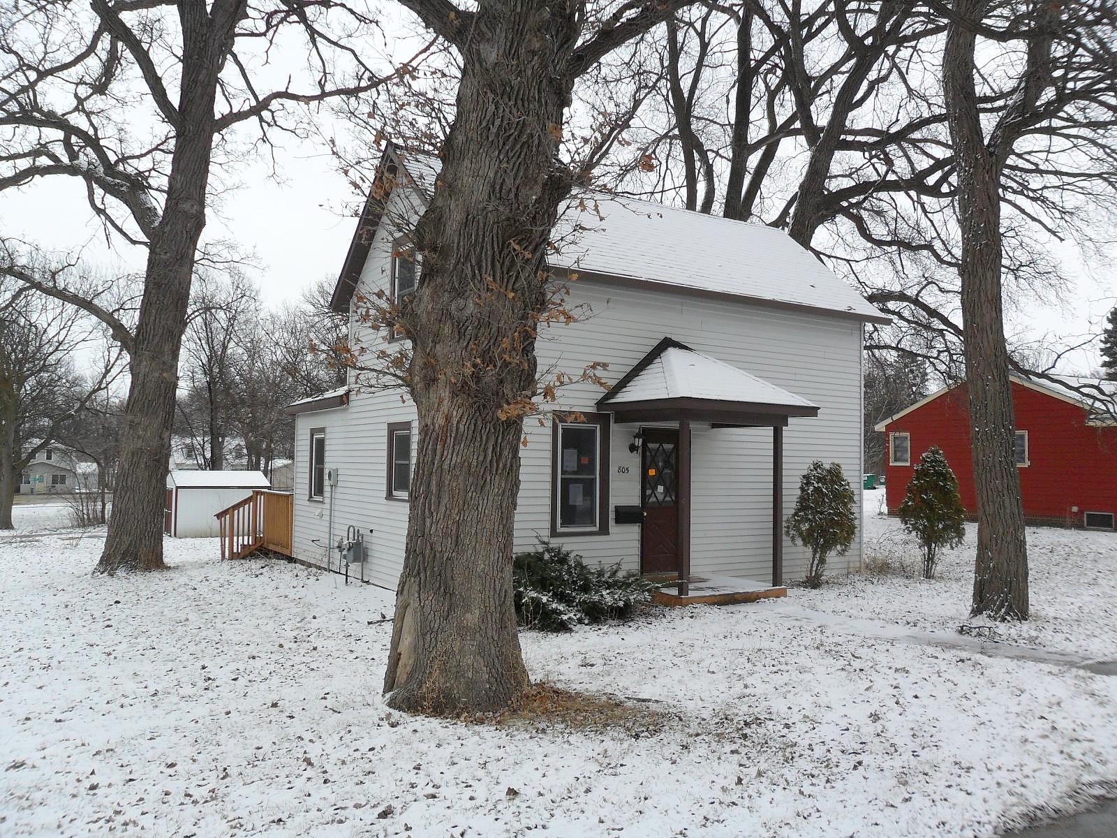 Franklin, Hutchinson, MN 55350 