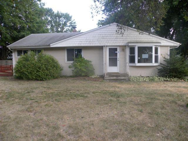 2484 Martin Way, White Bear Lake, MN 55110 