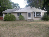 2484 Martin Way, White Bear Lake, MN 55110 