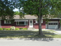 1122 River Drive, Moorhead, MN 56560 