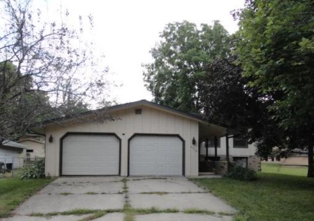 2219 21st St Nw, Rochester, MN 55901 