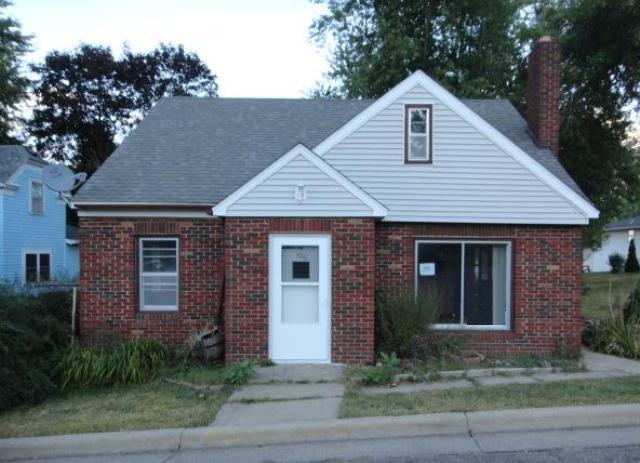 106 - 5th Street North, Goodhue, MN 55027 