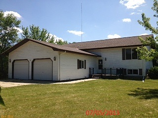 Elm, Blue Earth, MN 56013 