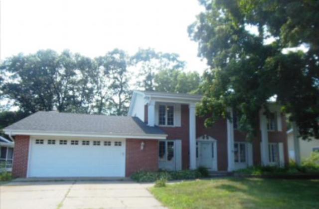 8809 Westmoreland Ln, St Louis Park, MN 55426 