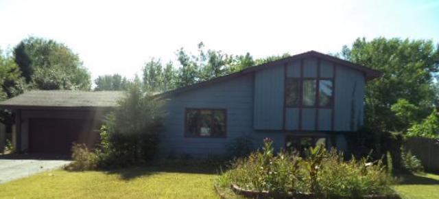 1756 Ridgewood Ave, White Bear Township, MN 55110 