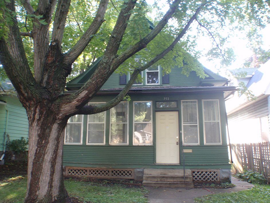 751 Oakdale Ave, St. Paul, MN 55107 