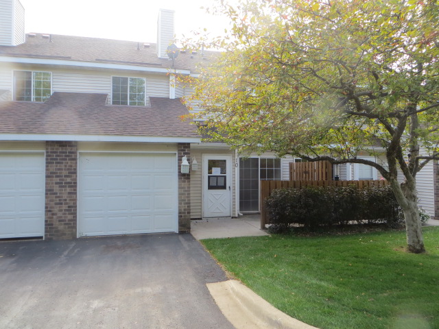 7026 19th St N, Oakdale, MN 55128 